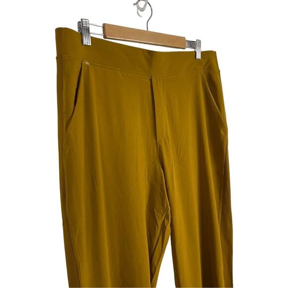 Athleta Brooklyn Ankle Tapered Leg Ribbed Textured Joggers Pant Brass Yellow 16 - Picture 5 of 16
